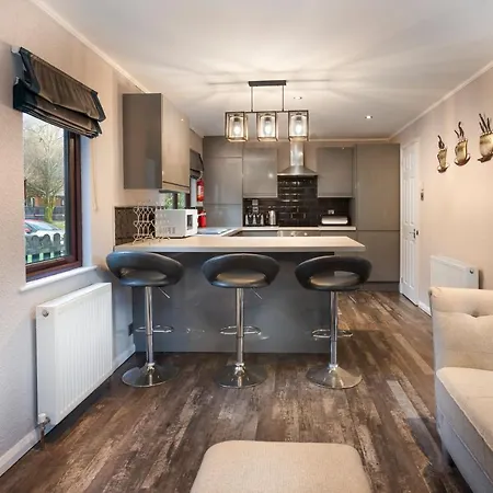 12 Grasmere - With Hot Tub Windermere