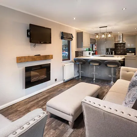 12 Grasmere - With Hot Tub *