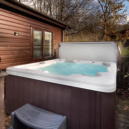12 Grasmere - With Hot Tub Windermere