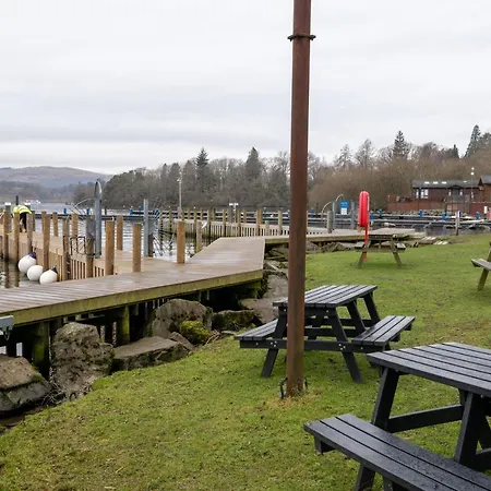 12 Grasmere - With Hot Tub